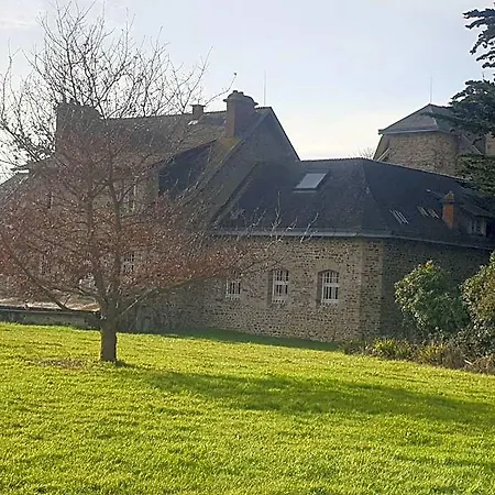 מלון Chateau De