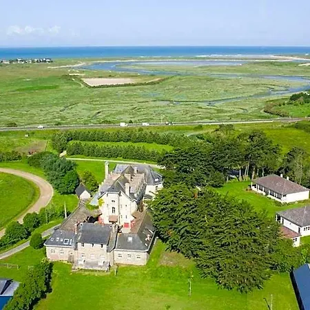 מלון Chateau De