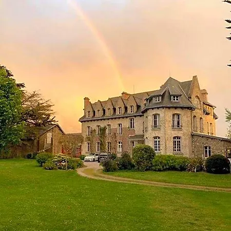 Chateau De *