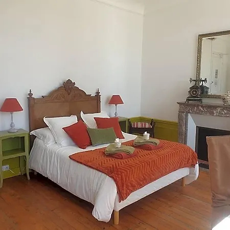 מלון Chateau De Surville (Manche)