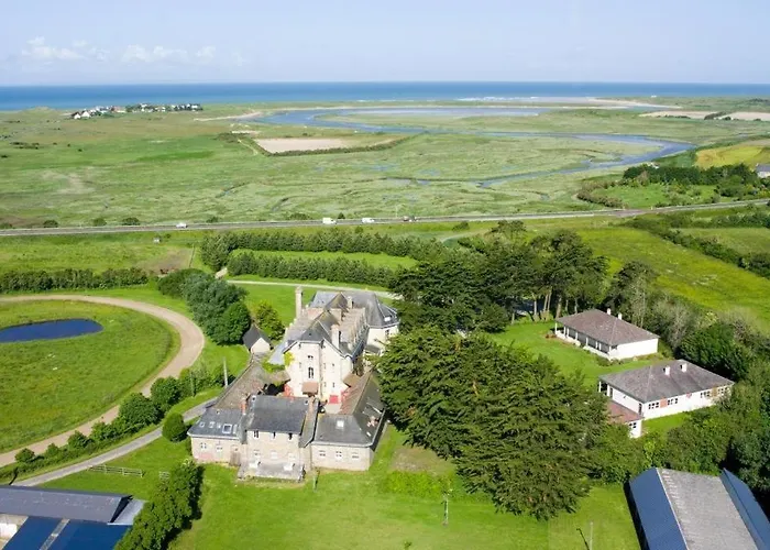 Chateau De Surville (Manche)