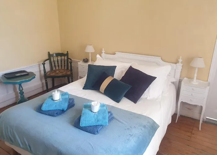 Chateau De Hotel Surville (Manche)