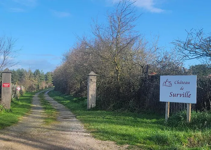 Chateau De Hotel Surville (Manche)