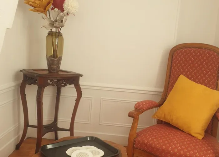 Hotel Chateau De Surville (Manche)